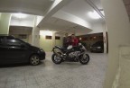 Cliente recebendo sua moto.