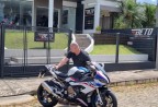 CLIENTE BETO RECEBENDO SUA MOTO