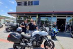 CLIENTE JEFFERSON RECEBENDO SUA MOTO