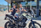 CLIENTE JULIANO RECEBENDO SUA MOTO